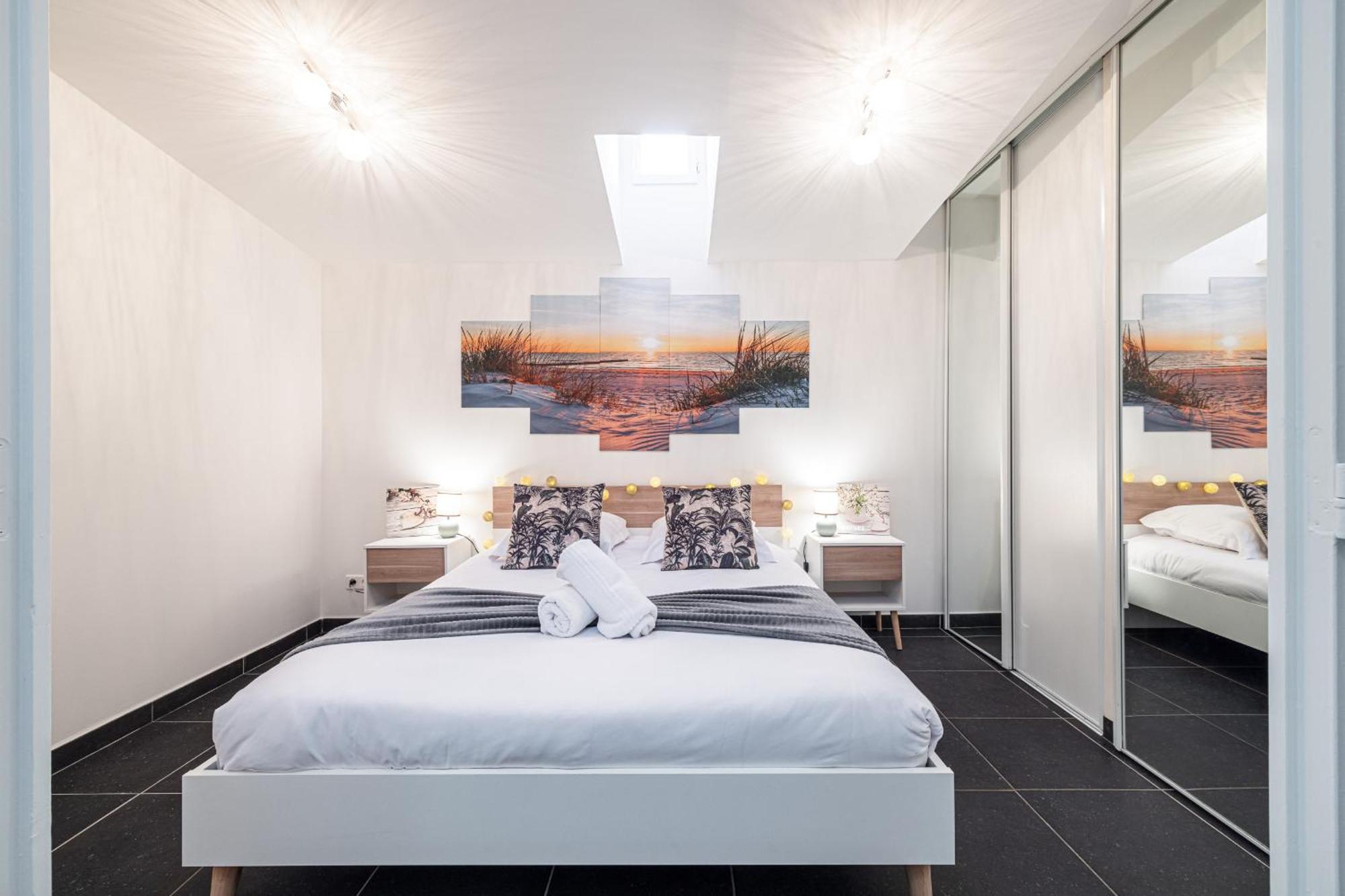 Large & Quiet 1 Bdr At Port Apartment *